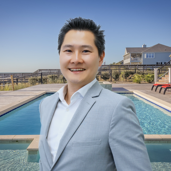 Portrait of A.V. Sayson Personal Real Estate Corporation, REALTOR®, RE/MAX CITY REALTY